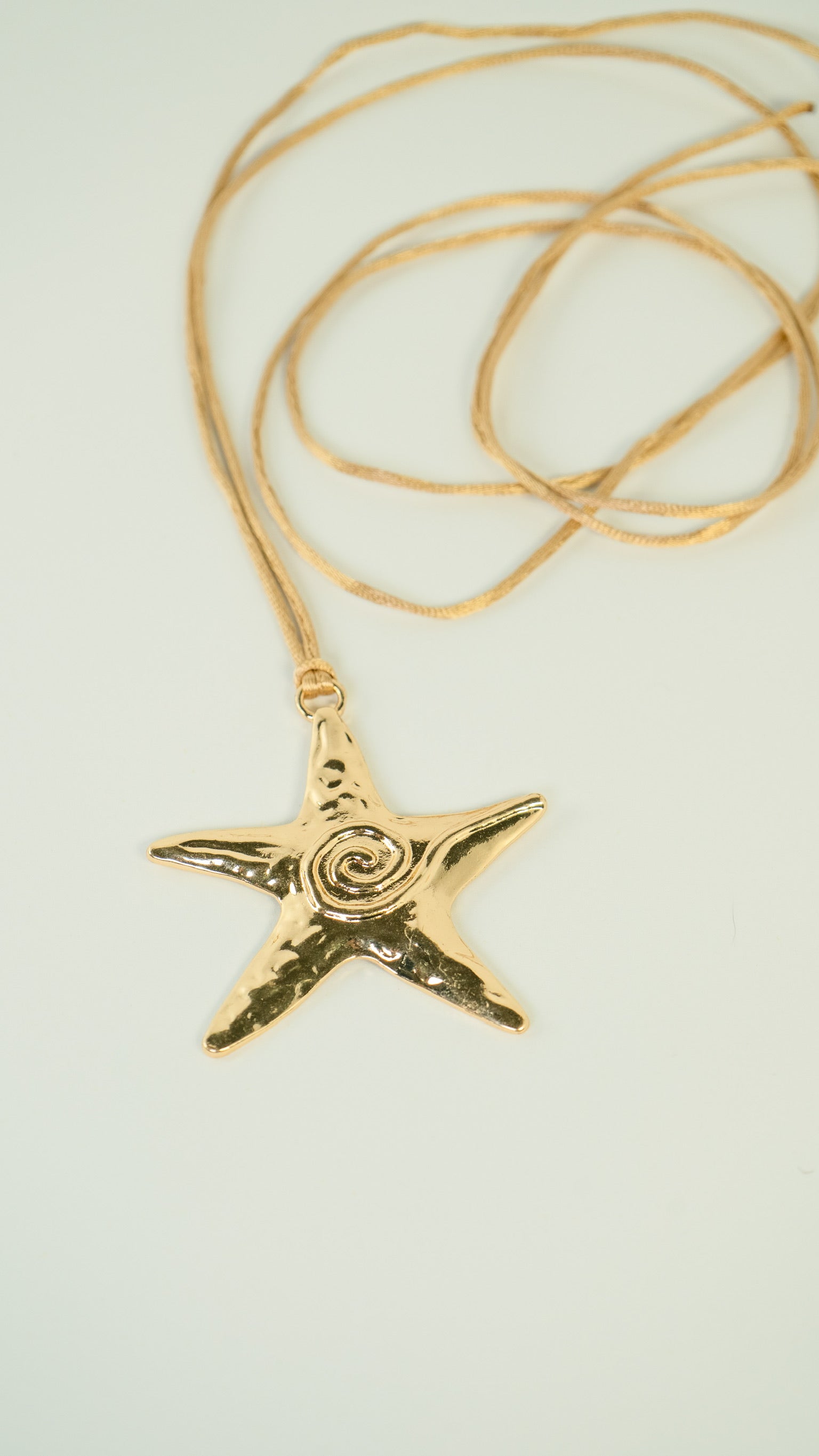Collar Cayena